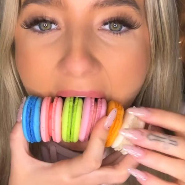 French Macarons - Macaron Bites American Flag (24 Count) - Image 3